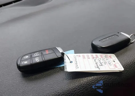 2016 Dodge Challenger Srt 392 from USA, damaged, VIN 2C3CDZDJXGH284580